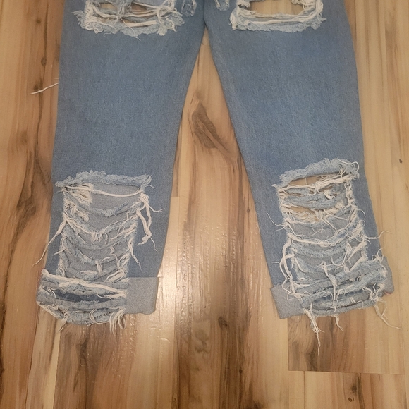 Fashion Nova Baggy Ripped Jeans - Picture 12 of 12